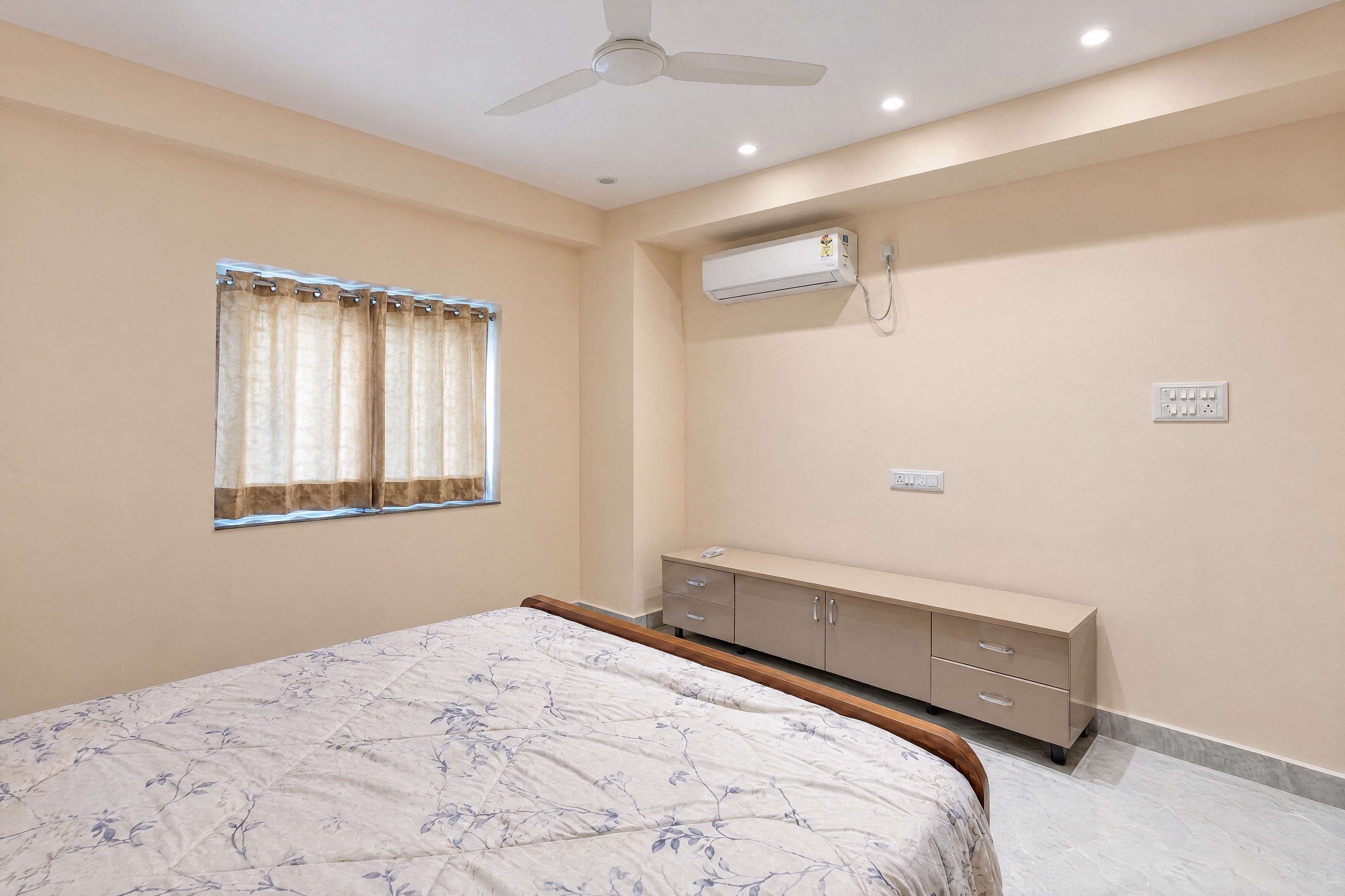 Double bedroom, the AI re-angle AUREN delivered from it.