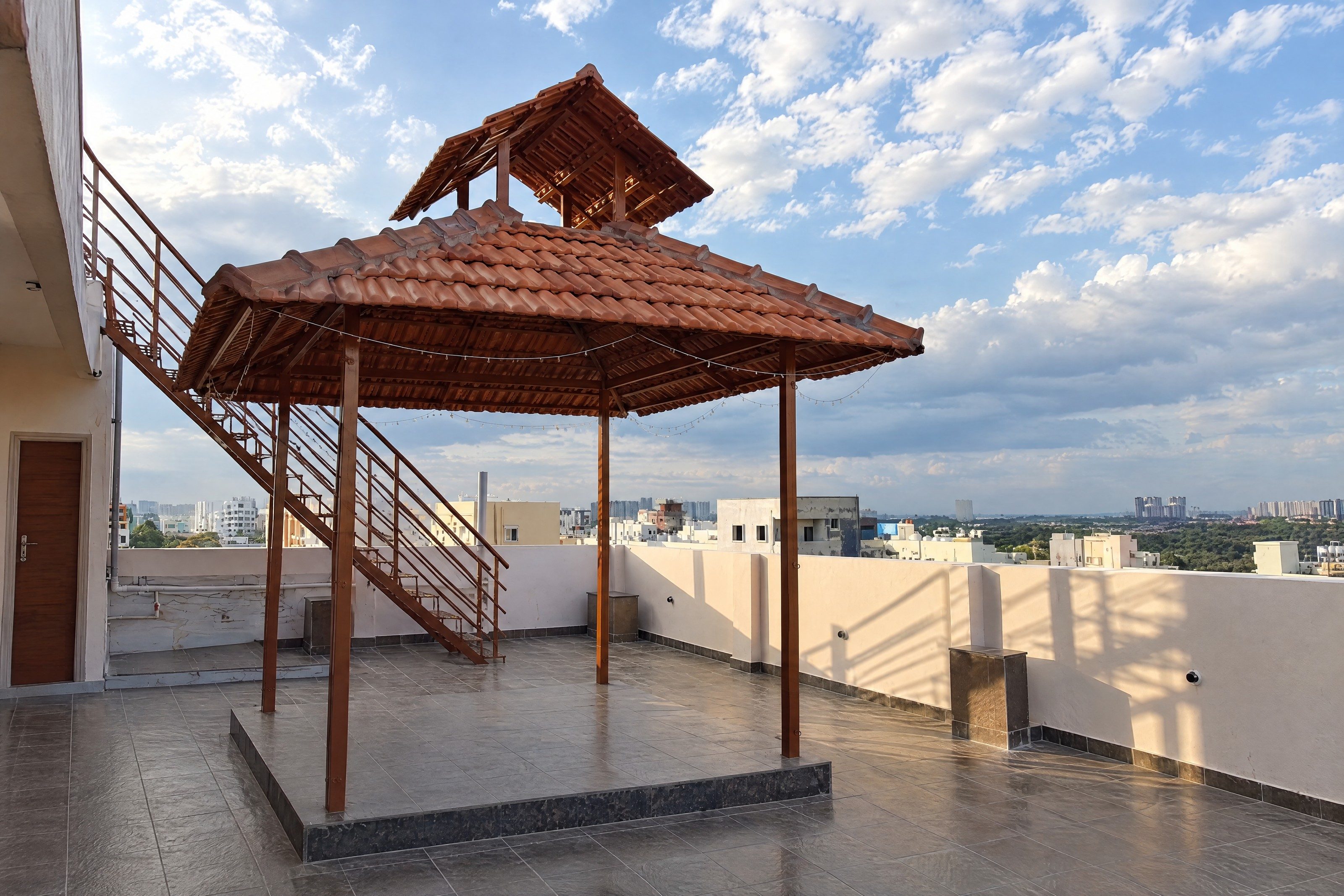 Rooftop gazebo, the AI re-angle AUREN delivered from it.
